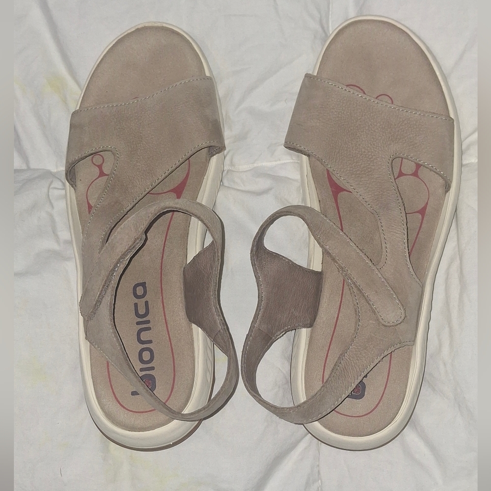 Bionica Tan Comfort Sandals with Cushioned Footbed- slip resistant soles